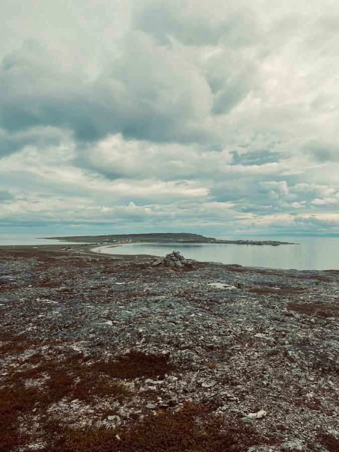 Ekkeroy Lodge - Arctic Living Vadsø Extérieur photo