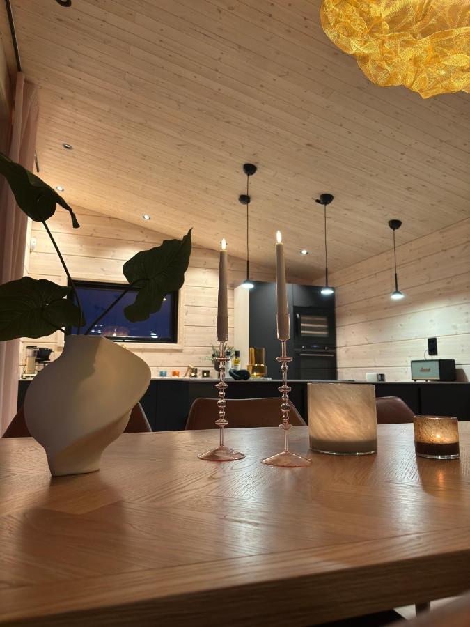 Ekkeroy Lodge - Arctic Living Vadsø Extérieur photo